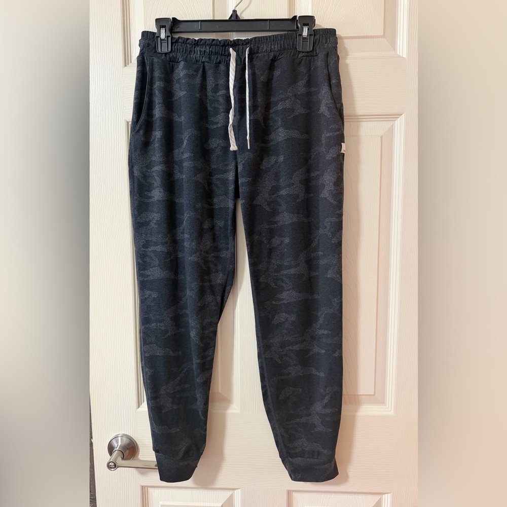 Vuori performance jogger